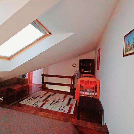 Lovely Central Apartment Брашов Екстериор снимка