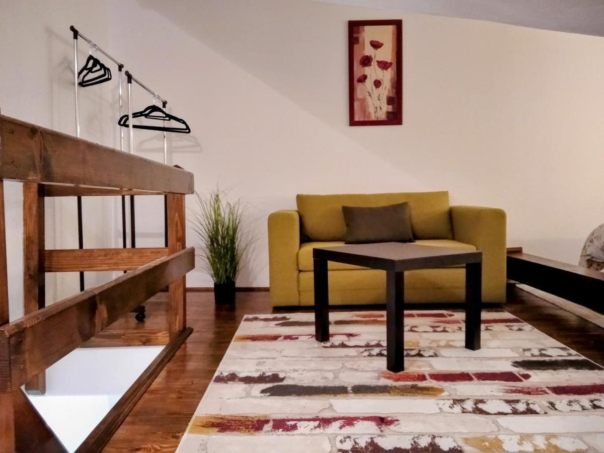 Lovely Central Apartment Брашов Екстериор снимка