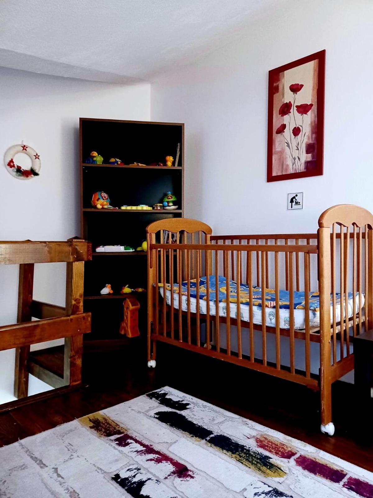 Lovely Central Apartment Брашов Екстериор снимка